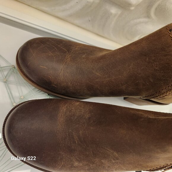 Teva Anaya Brown Booties. NIB. Size 6.5 - Picture 10 of 15
